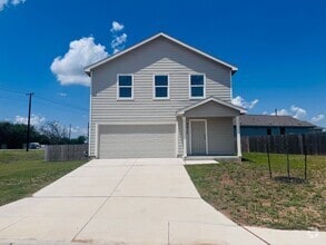 Building Photo - 2415 Sweet Olive