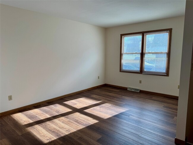 Building Photo - 4024 Canterbury Dr