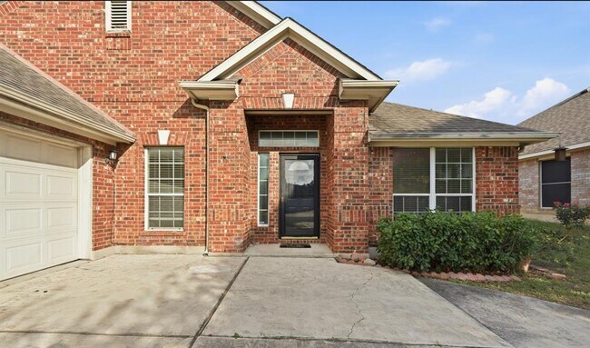 Building Photo - 1665 Amberwood Loop