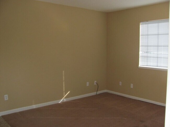 Foto del edificio - Perfect Location Near Cal Poly - Two Bed - Large Yard!