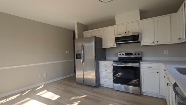 Building Photo - 5232 Baywood Forest Dr