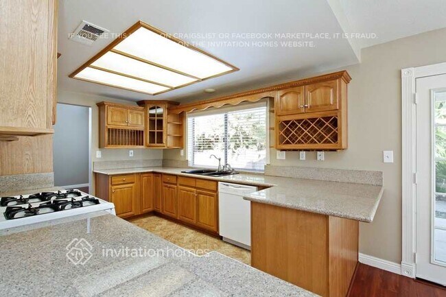 Foto del edificio - 10235 Basalt Ln