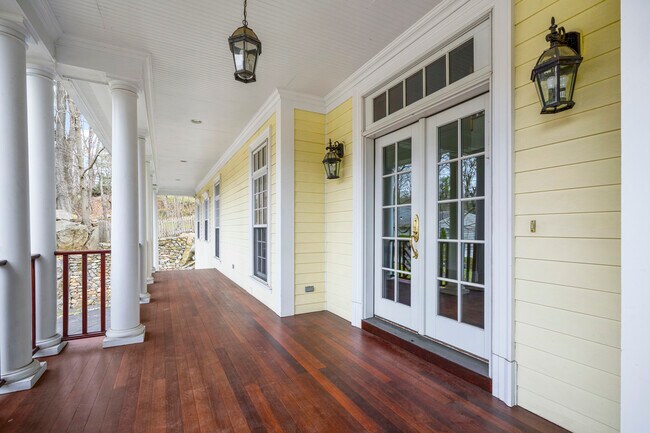 Foto del edificio - 5 Country Ln