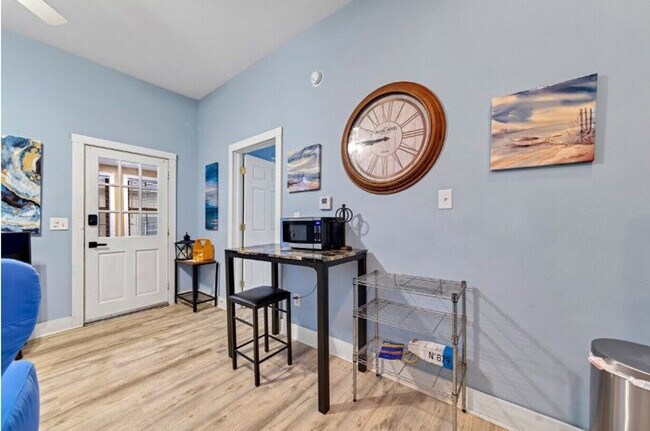 Foto del edificio - 1235 Highland St