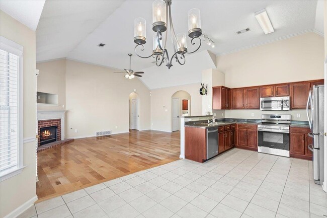 Building Photo - 9294 S Fairmont Cir