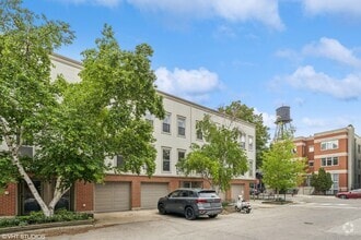 Building Photo - 1751 W Julian St