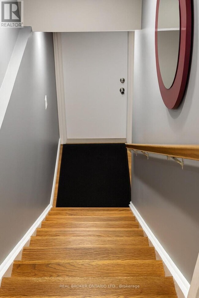 Photo du bâtiment - 210 Miller Dr