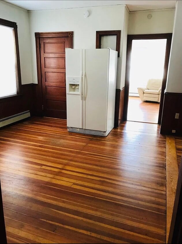 Primary Photo - 72 Carrington Ave