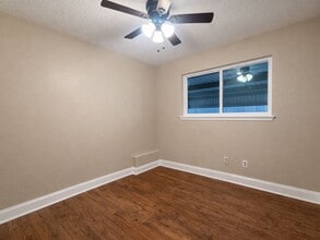 Building Photo - 1318 Epsilon St