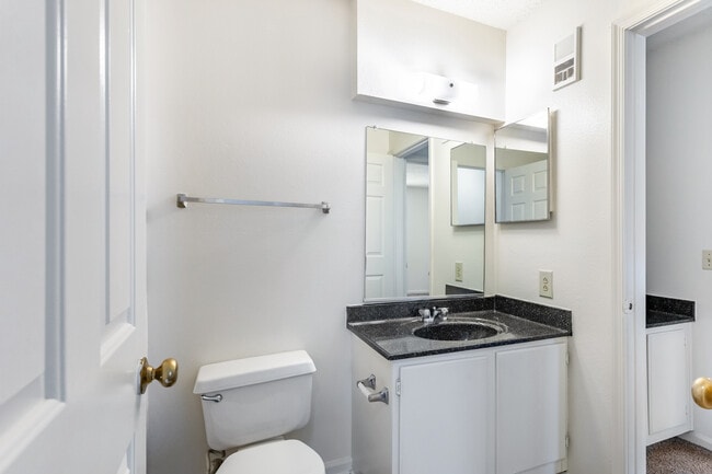 Foto del edificio - Mallard Cove Apartments