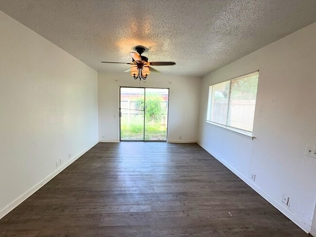 Photo - 2613 Amherst Court Unit Townhome
