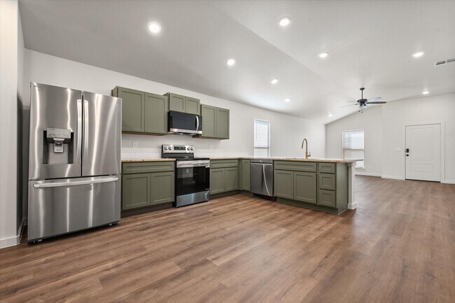 Foto del edificio - 614 E 16th St