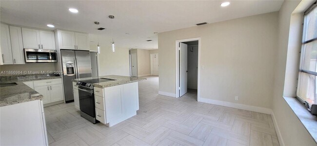Foto del edificio - 1444 SW 32nd Ct