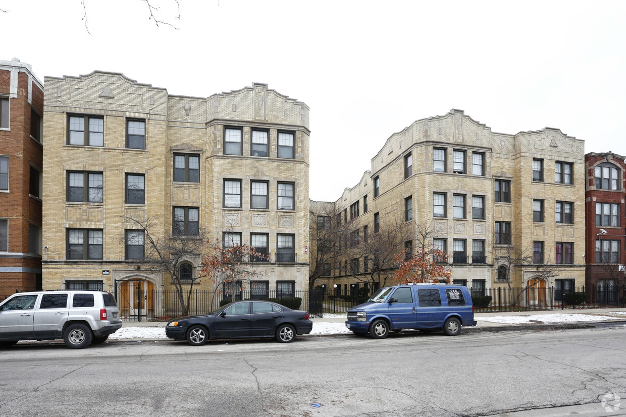 Primary Photo - Clyde St Commons