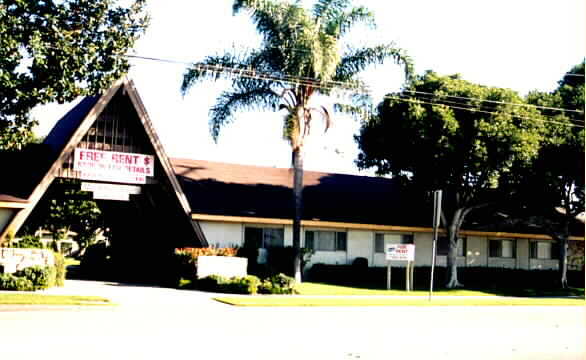 Building Photo - Orange View Villas