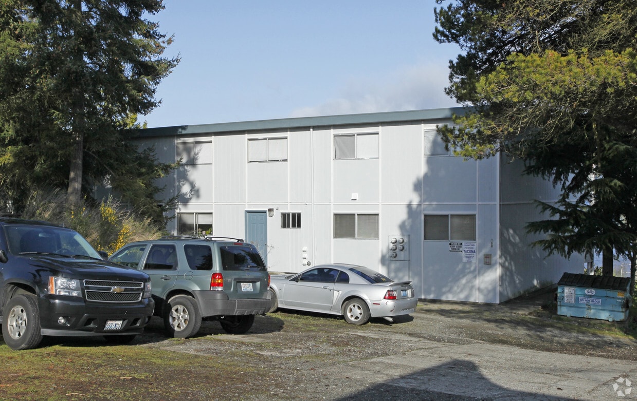 Building Photo - 1602 Commercial St