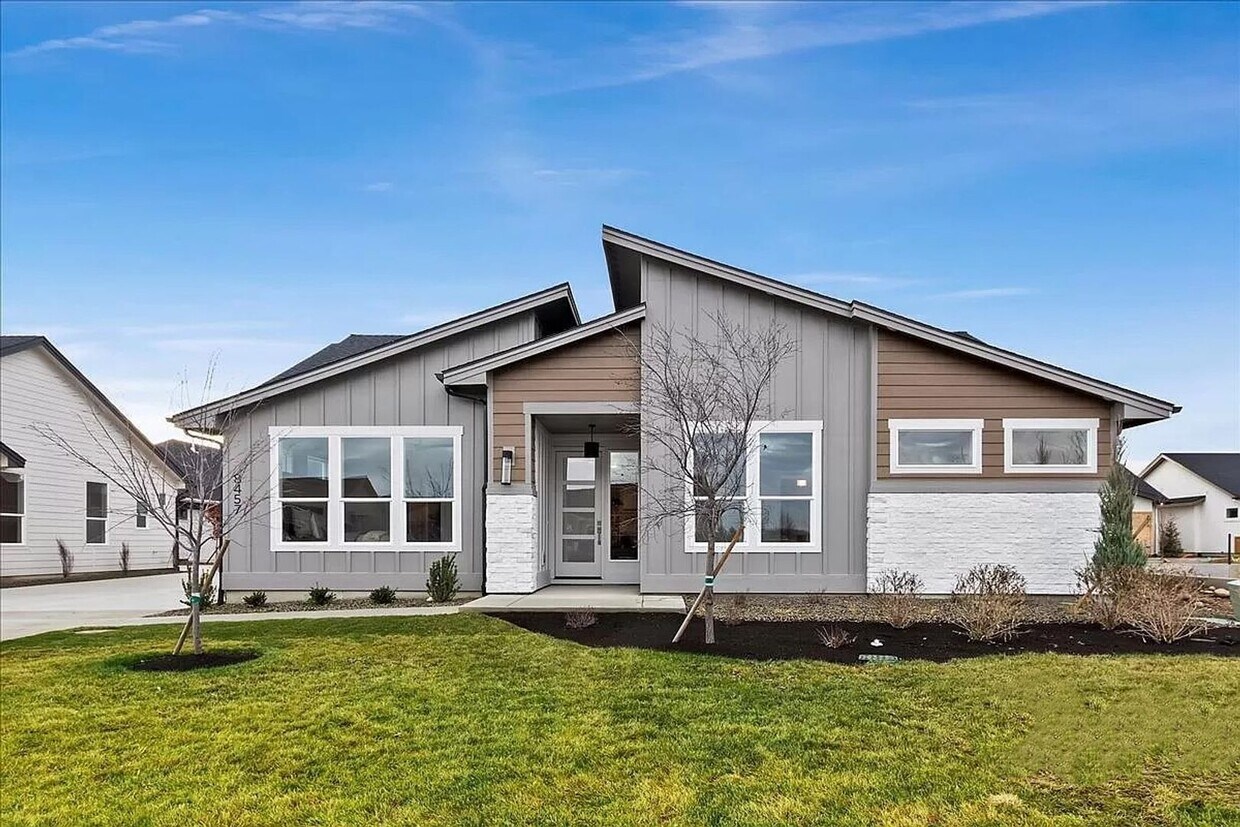 Foto principal - Stunning New Construction by Biltmore | El...