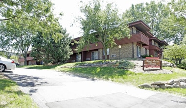 Primary Photo - High Point Manor