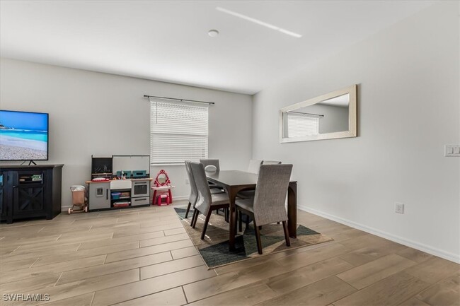 Building Photo - 2581 Kona Wy