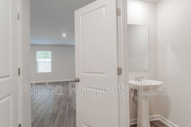 Building Photo - 4087 Garrison Ln