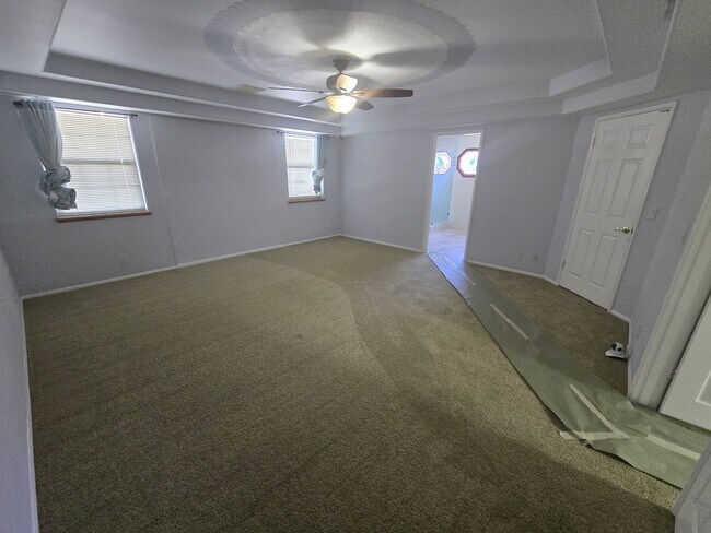 Building Photo - 136 W Cielo Ave