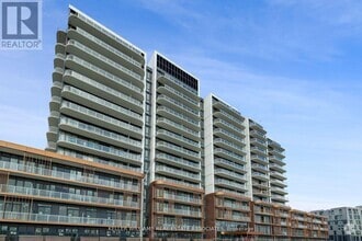 Building Photo - 220-220 Missinnihe Way