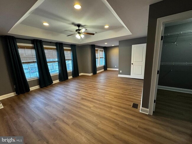 Building Photo - 4 Stonehaven Cir