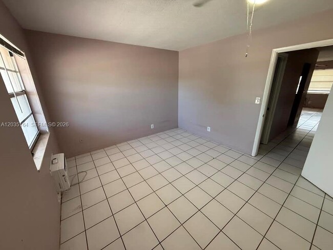 Building Photo - 2916 Funston St