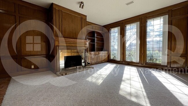 Building Photo - 3717 Atrium Dr