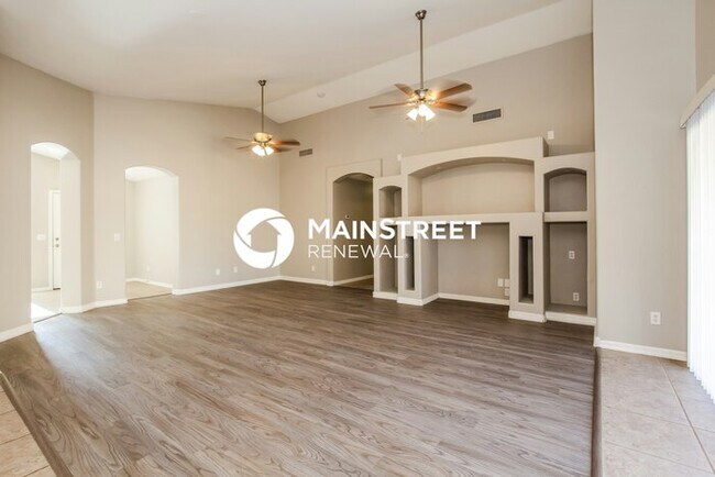 Foto del edificio - 3 Bedroom Pet-Friendly Home in Phoenix, AZ with Main Street Renewal