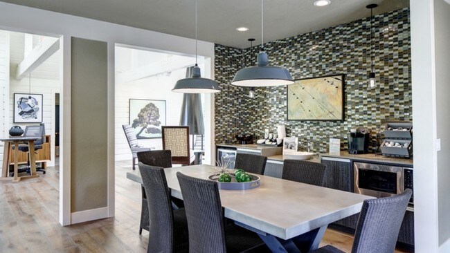 Overlook at Lakemont Apartments Apartments - Bellevue, WA | Apartments.com