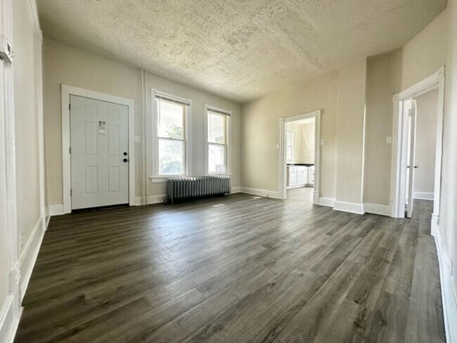 Foto del edificio - 338 S Quincy St