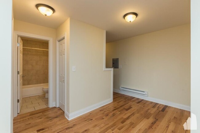 Foto del edificio - 1 bedroom in Chicago IL 60614