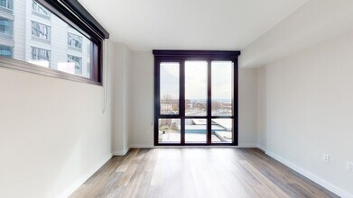 Interior Photo - The MO