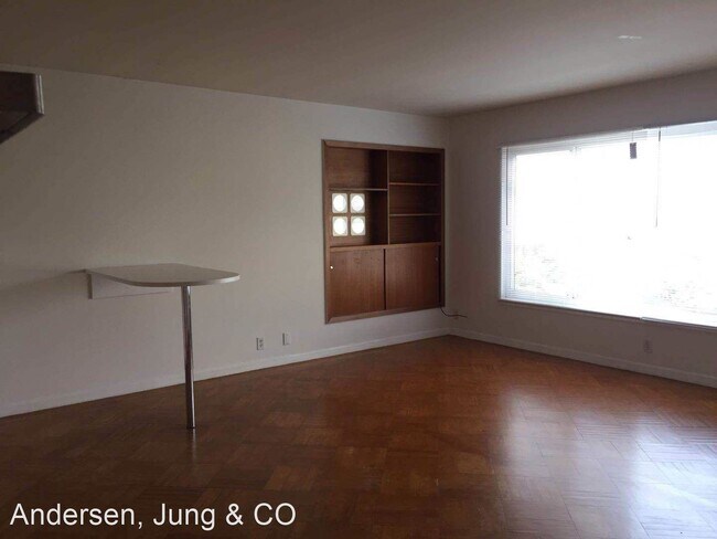 Building Photo - 1355 19th Ave