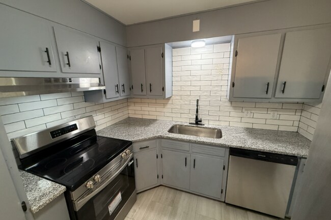 Foto del edificio - 8616 Winchester Ave