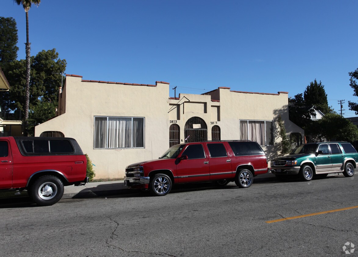 Building Photo - 2873 Clarendon Ave