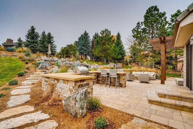 Foto del edificio - 8 Catamount Ln