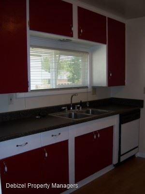 Building Photo - 2 br, 1 bath House - 520 S. 34th St.