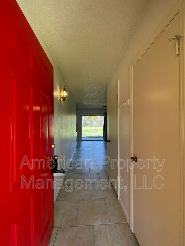 Foto del edificio - 11841 E 36th St