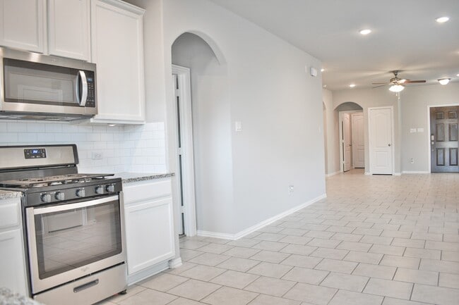 Building Photo - 31619 Heguy Pass