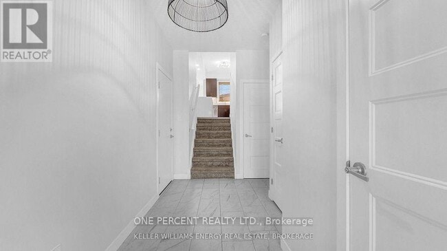 Photo du bâtiment - 3380 Singleton Ave