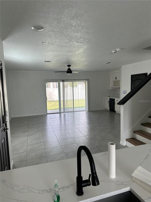 Foto del edificio - 12364 Bowes Branch Rd