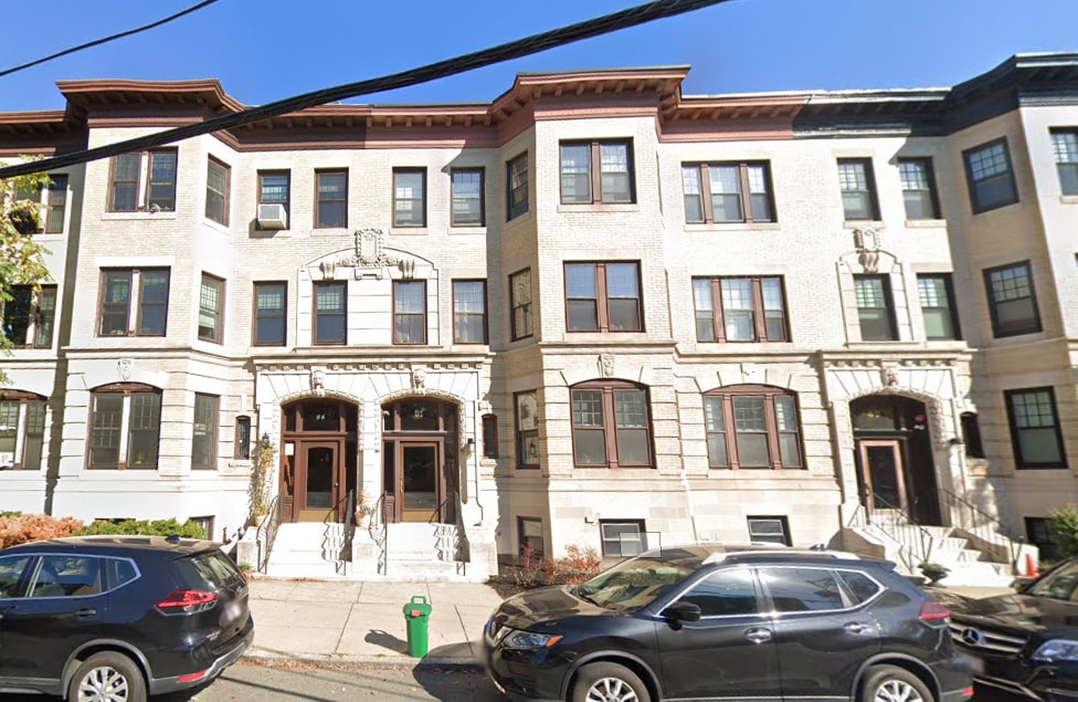 Building Photo - 93 Marion St