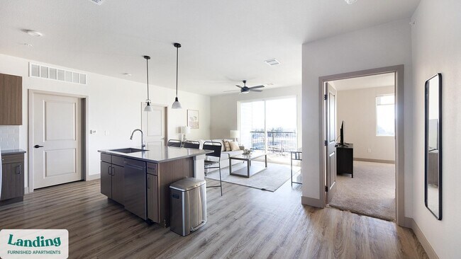 Foto del edificio - 300 E Fremont Pl