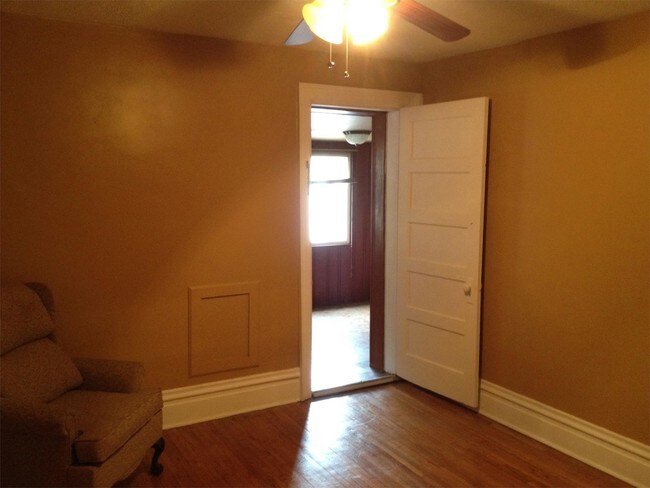 Foto del edificio - 604 12th Ave