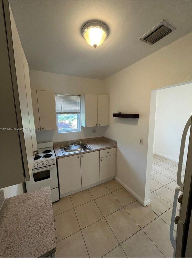 Foto del edificio - 5619 N Miami Ave