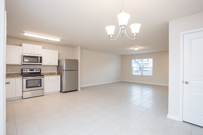 Building Photo - 127 Calhoun Pl