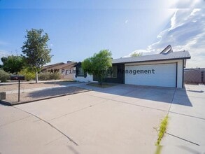 Building Photo - 3142 N 78th Dr