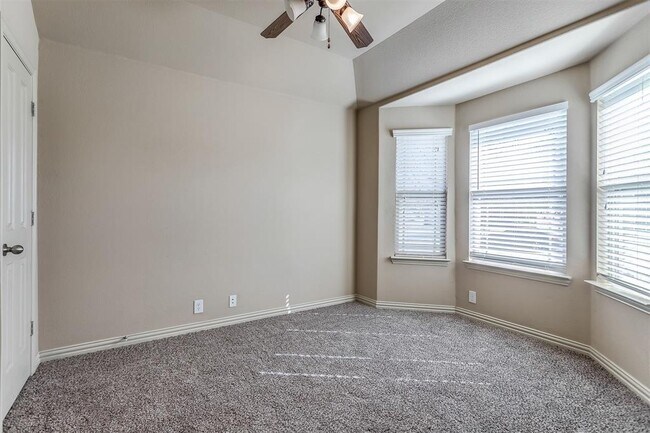 Building Photo - 221 Bear Trail
